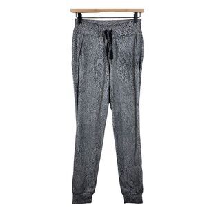 Lululemon Ready To Rulu Pant Jogger Leggings Black White Pattern 2